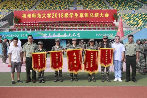 no视频
取得军训成绩大满贯