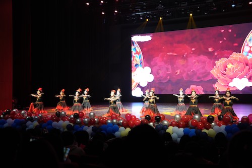 预科班新疆舞蹈(1)